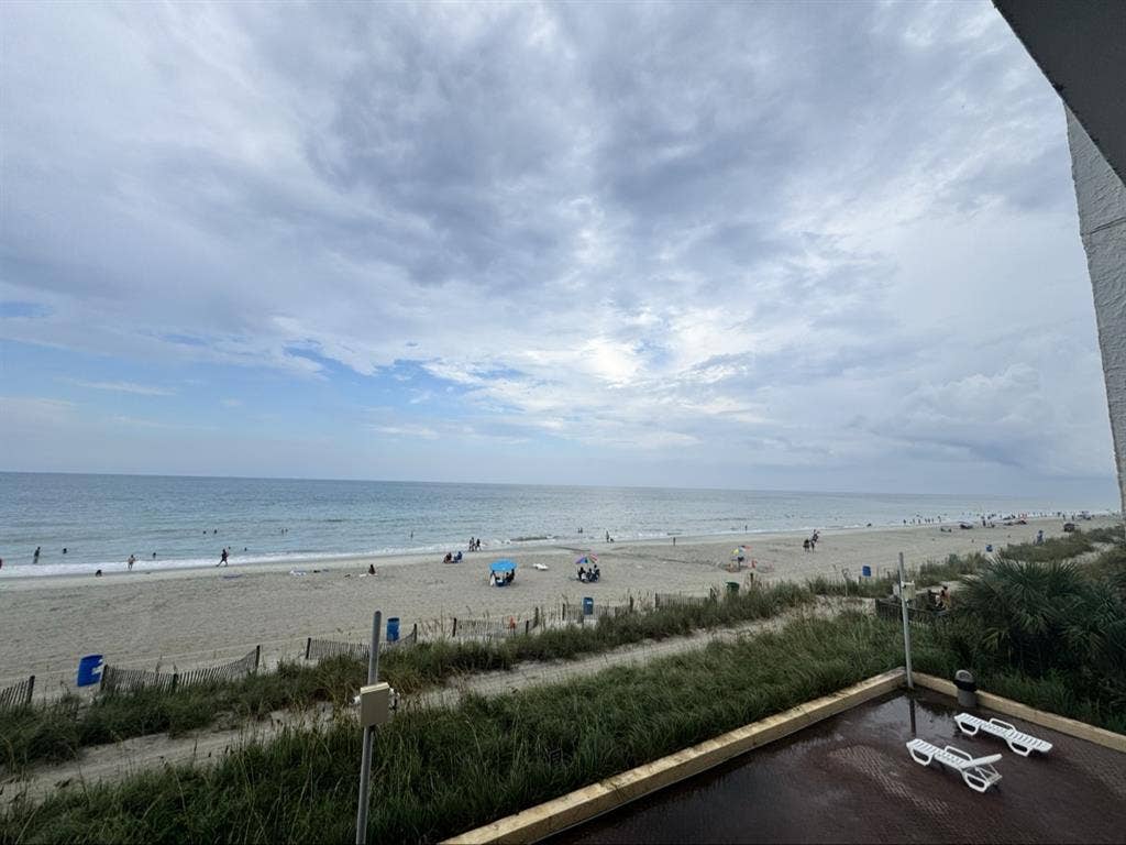 Incredible Beach front views!