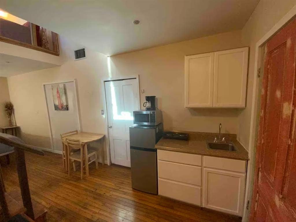 Downtown Private Guest Studio