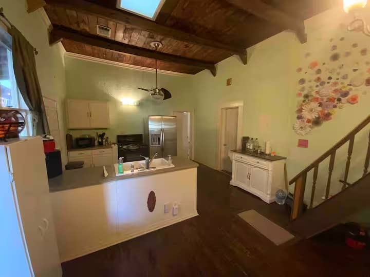 Downtown Private Guest Studio