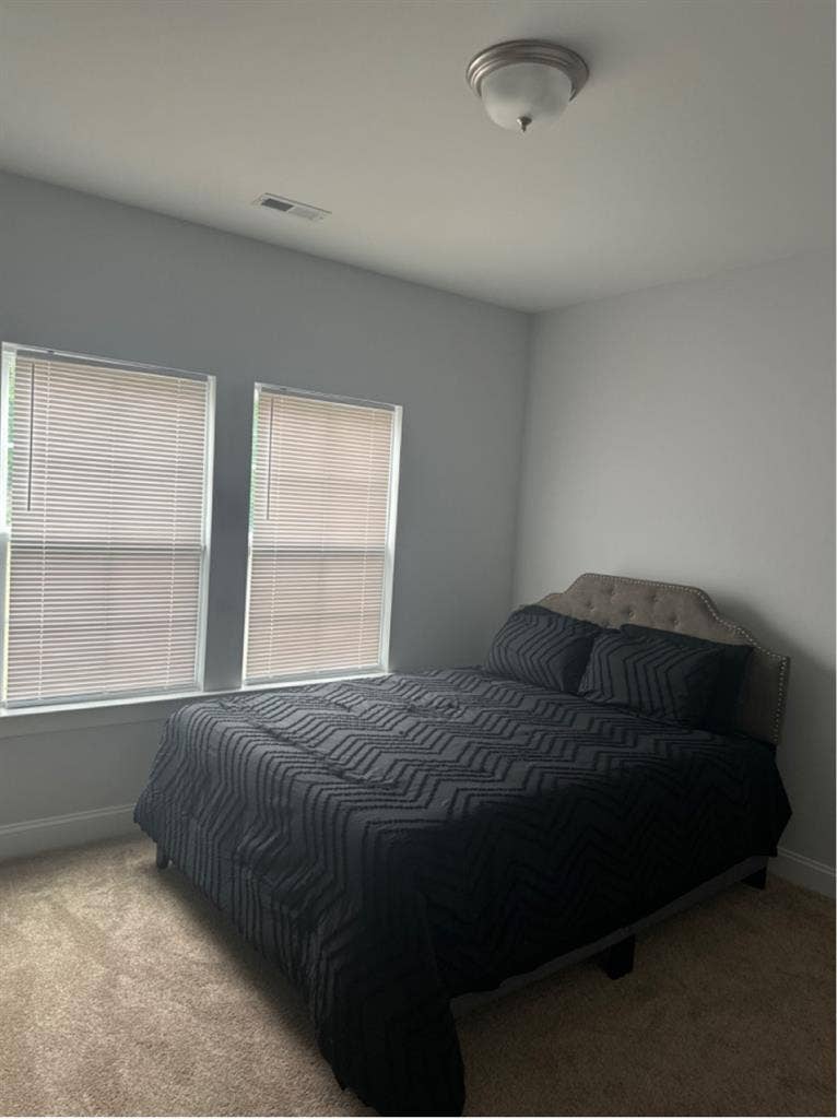 Cozy room in Suffolk for rent