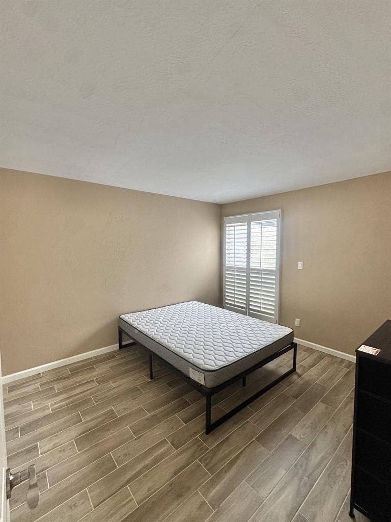 Scottsdale room for rent