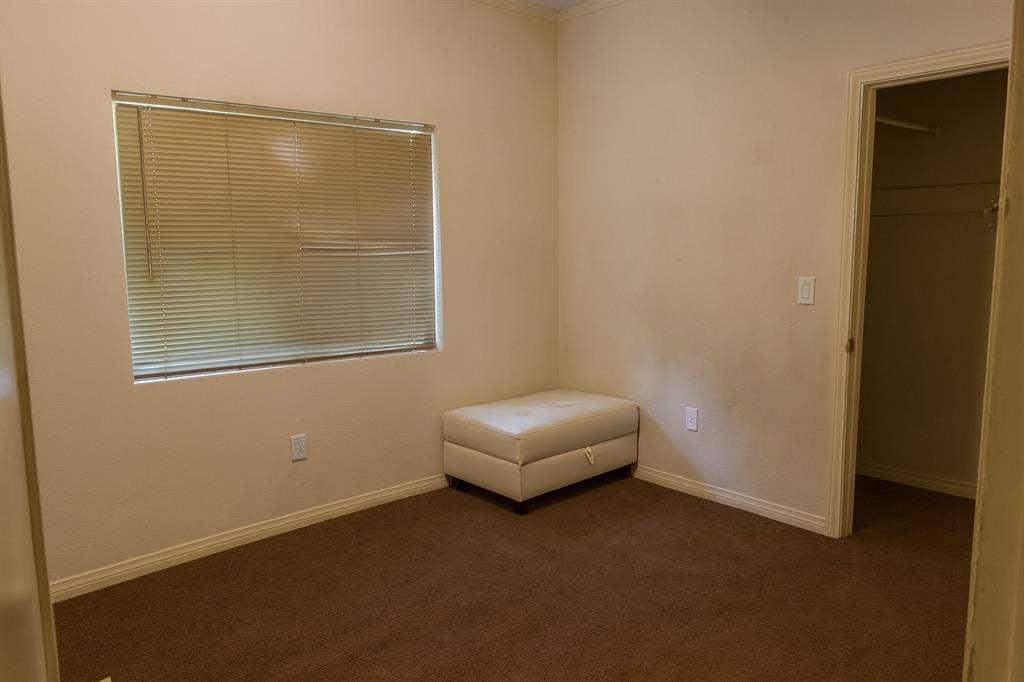 Room near downtown Long Beach