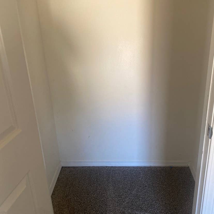 Beautiful home 2 male tenants