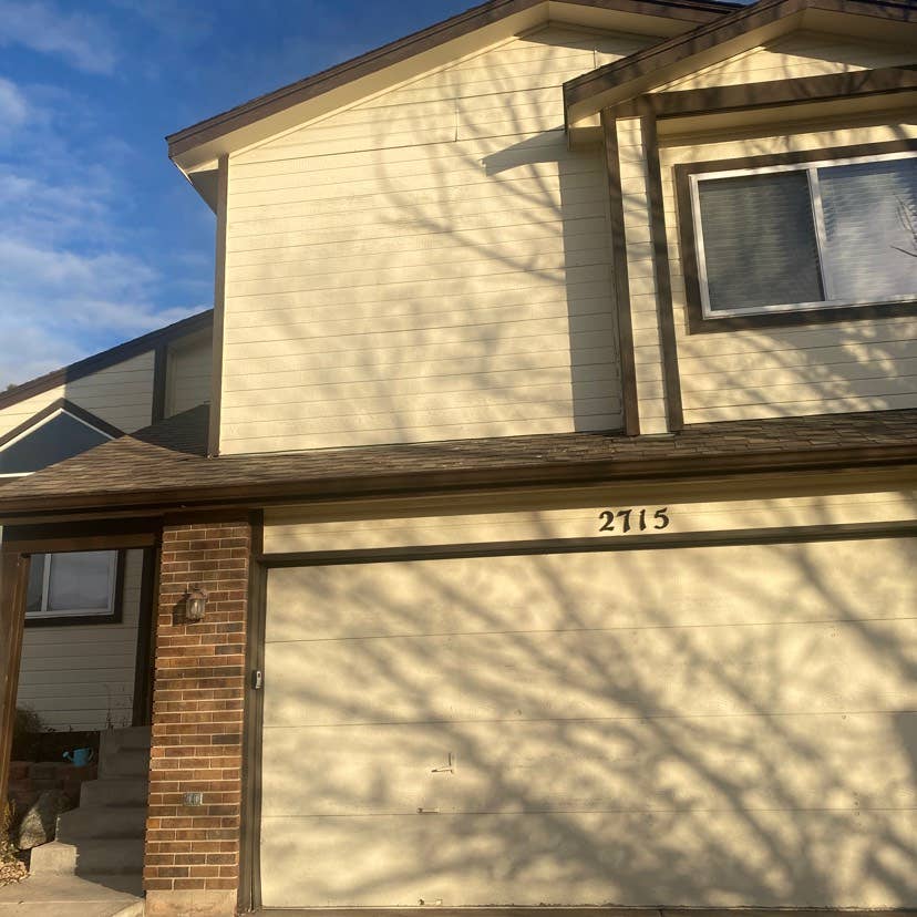 Beautiful home 2 male tenants