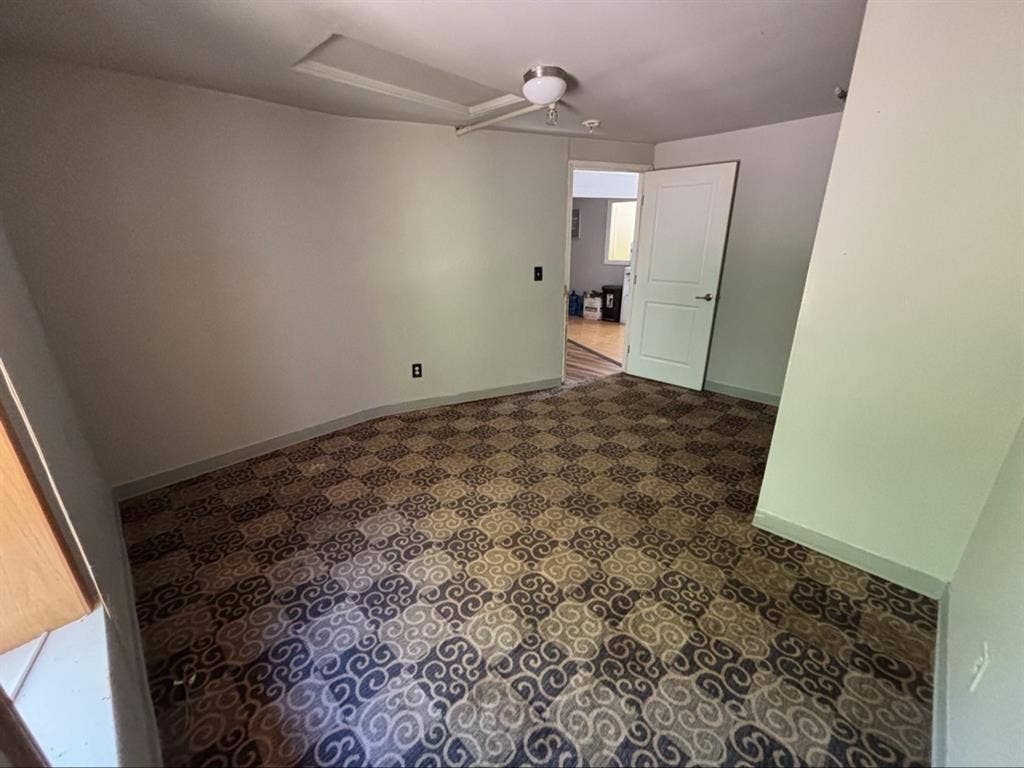 Room for rent to quiet, single male