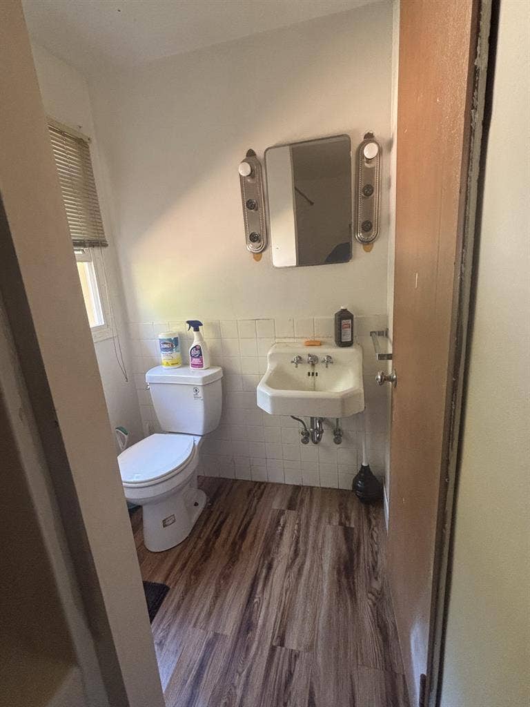 Room for rent to quiet, single male