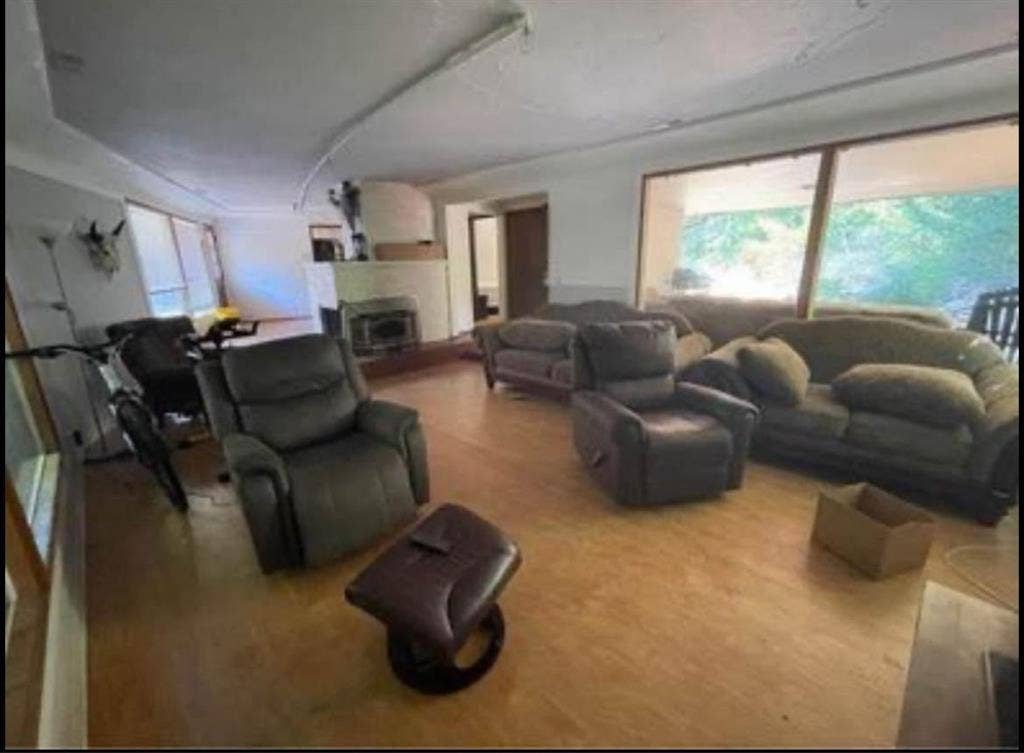 Room for rent to quiet, single male