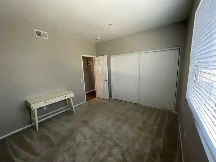 Private room and bathroom