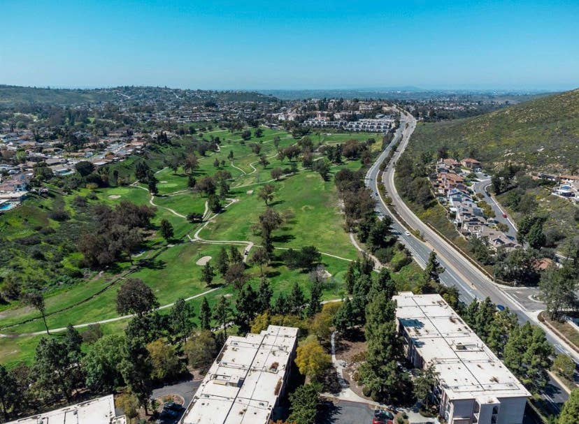 Master bedroom near Cowles Mt