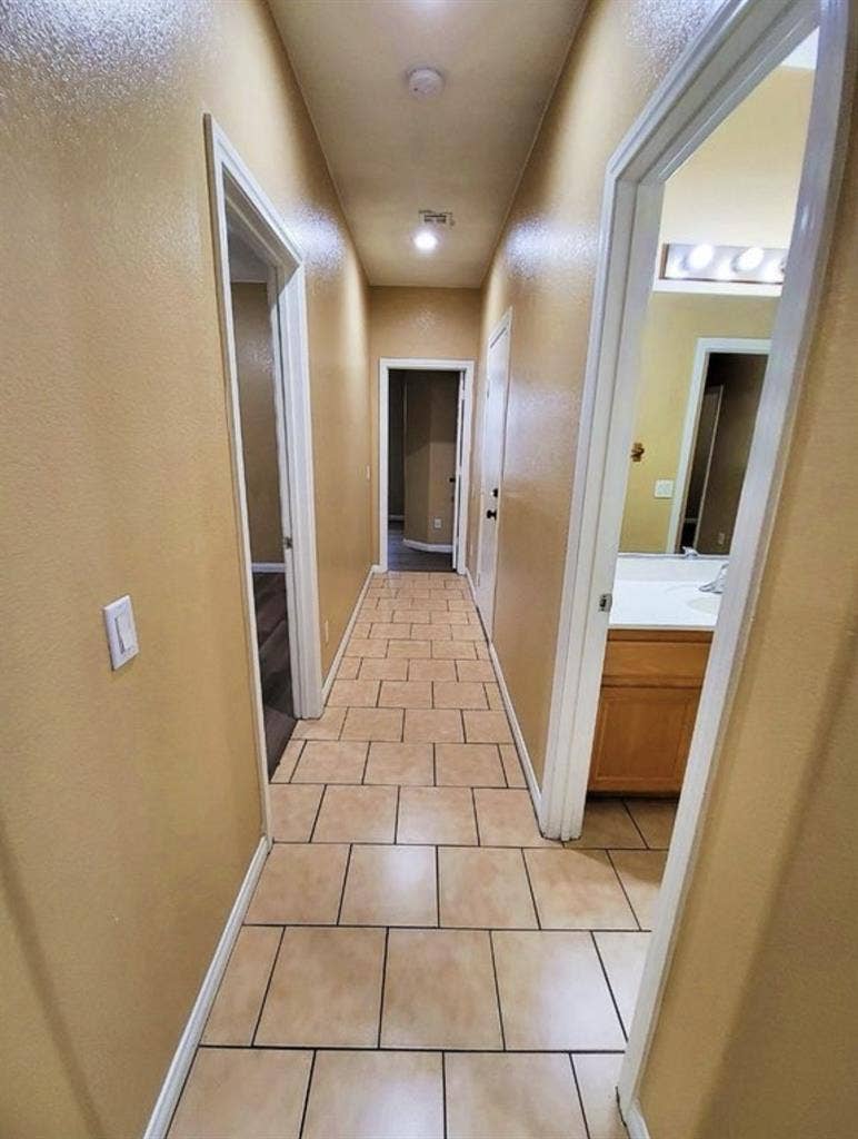 2 bedrooms for rentt