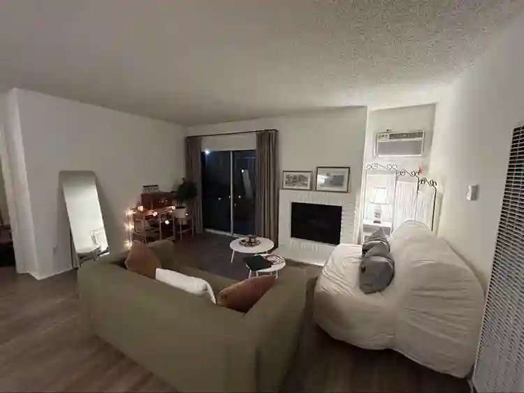 Room with Private Bath in Sawtelle