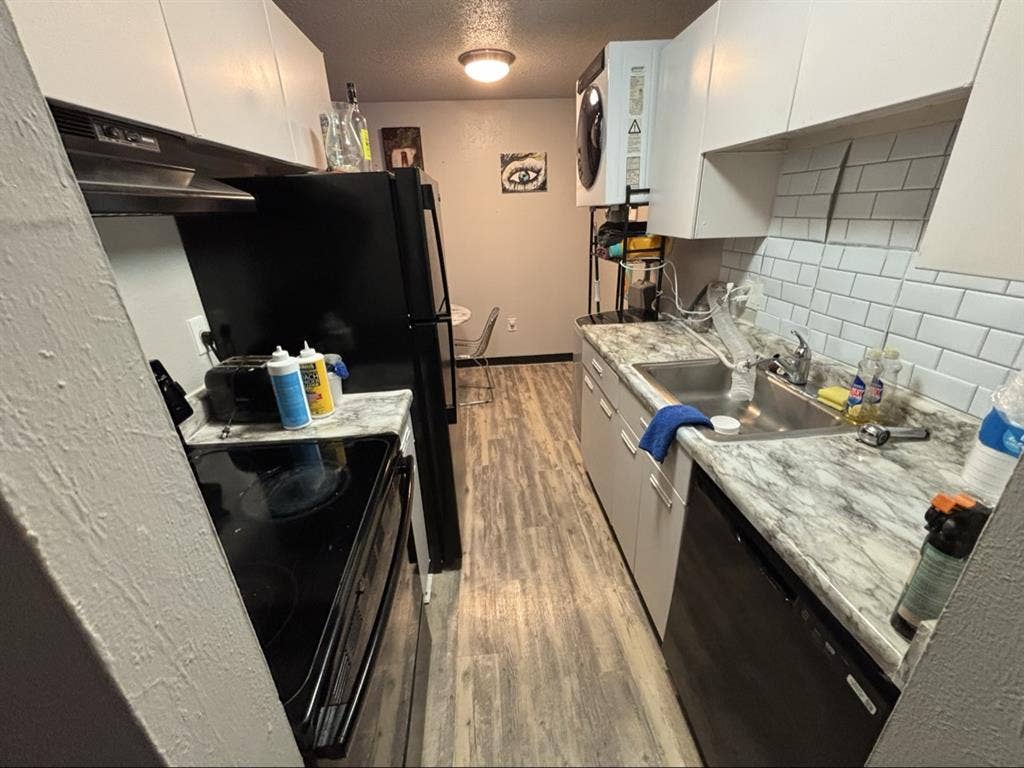 Semi-Private Living Room For Rent