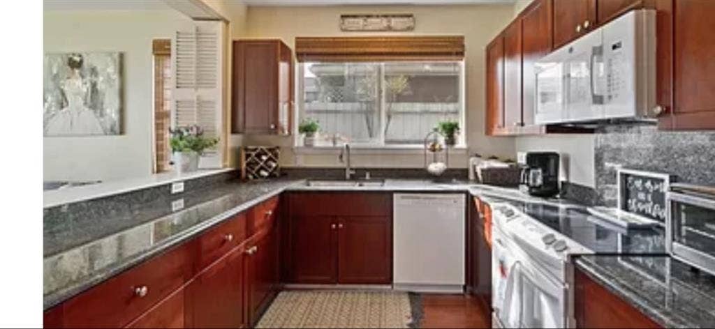 Furnished bed and bath w/utilities