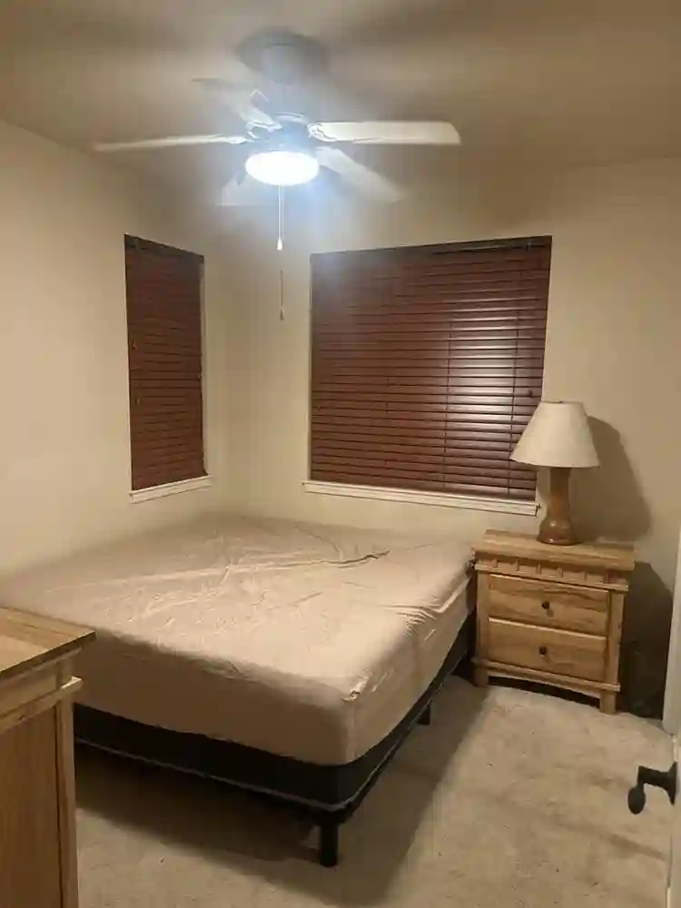 Furnished bed and bath w/utilities