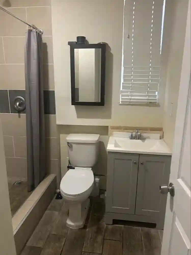 Beautiful ADU with private bathroom