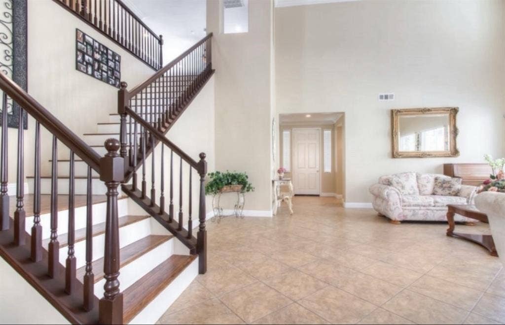 Private room for rent