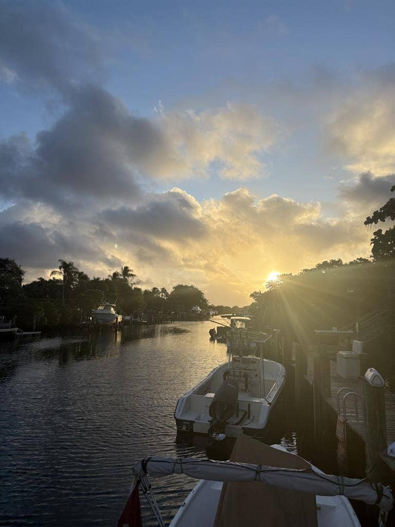 Waterfront room in North Palm Beach