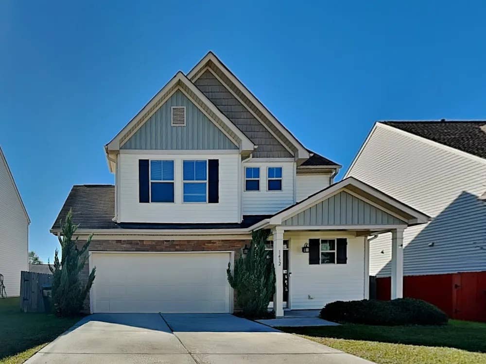 NEW LISTING FOR RENT