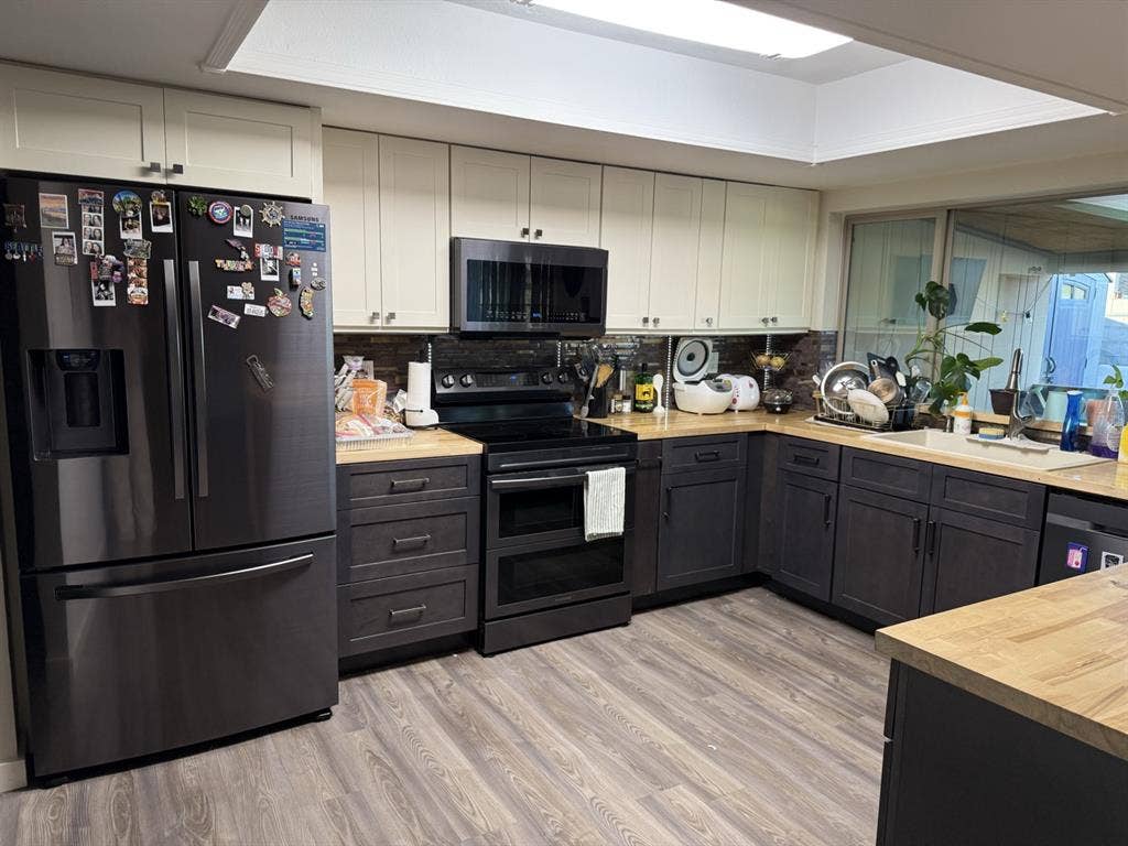 Furnished room, Shared Bath