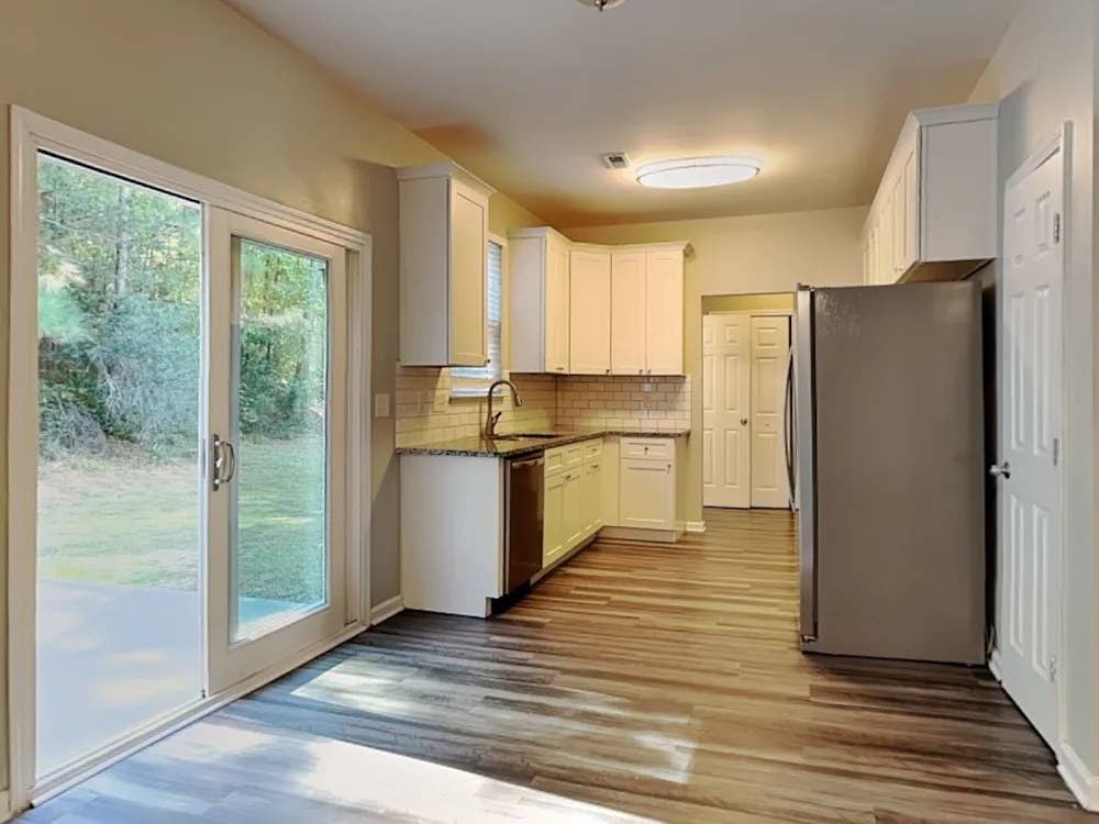 NEW LISTING AVAILABLE FOR RENT