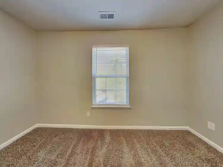 NEW LISTING IS AVAILABLE FOR RENT