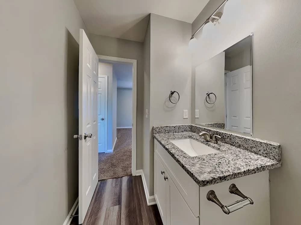 NEW LISTING IS AVAILABLE FOR RENT