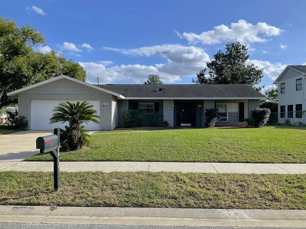 NEW LISTING AVAILABLE FOR RENT