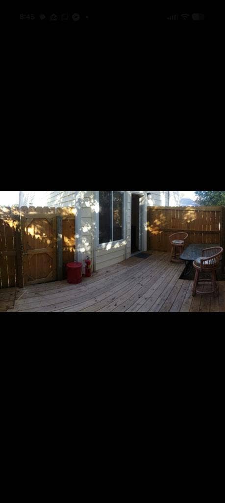 Private entrance studio