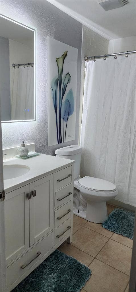 Quiet Room w/ utilities included