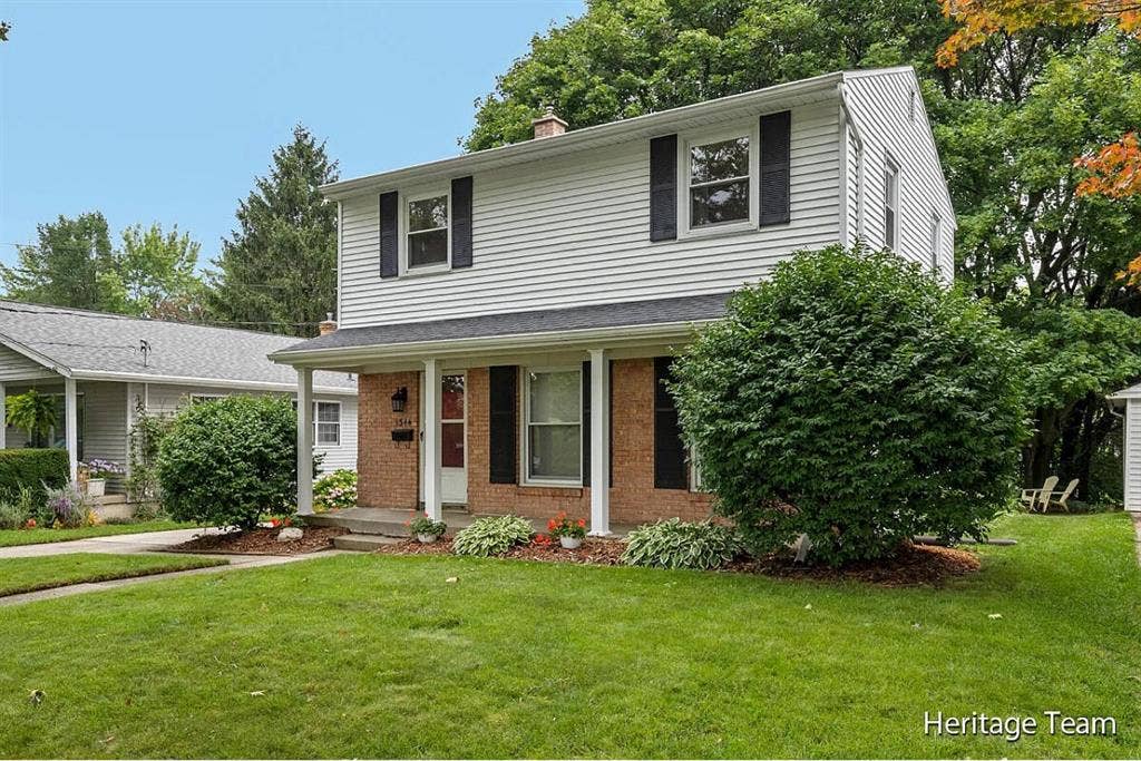 Looking for a Roommate