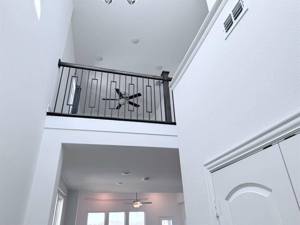 Fully Furnished room w private Bath