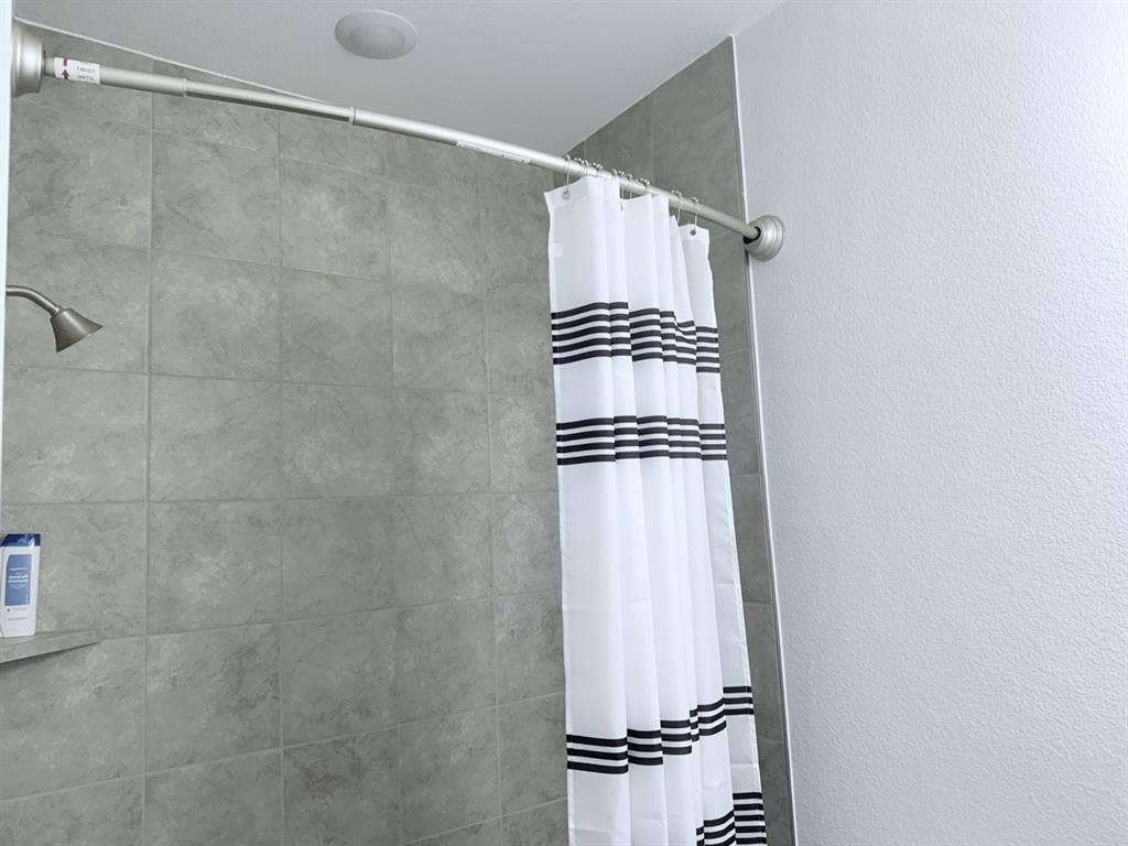 Fully Furnished room w private Bath