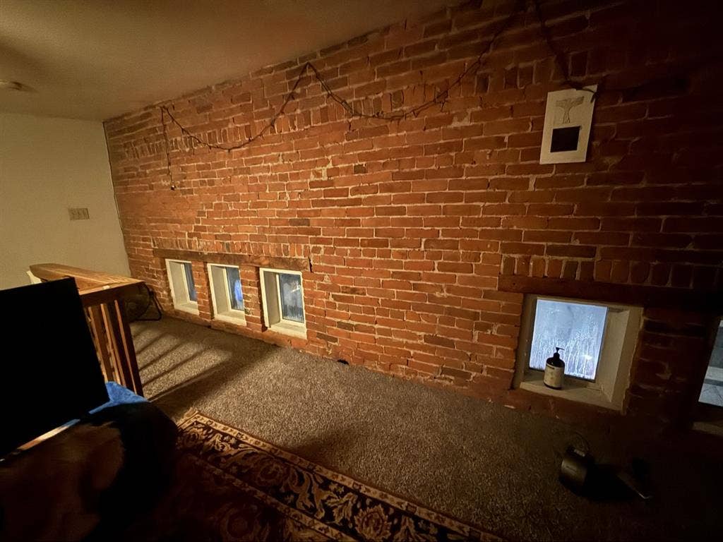 WINTER SUBLET -  people