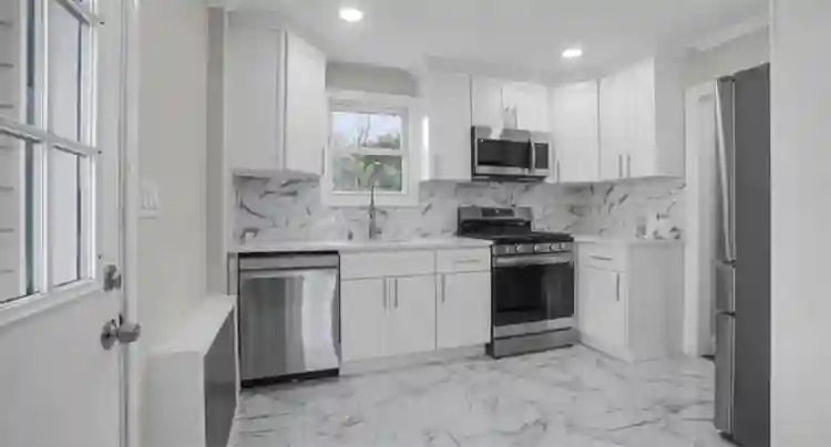 One room Available – Females Only