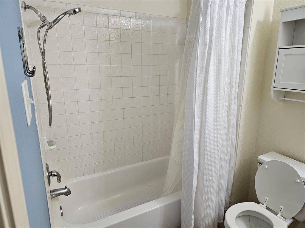 Room available in lovely house