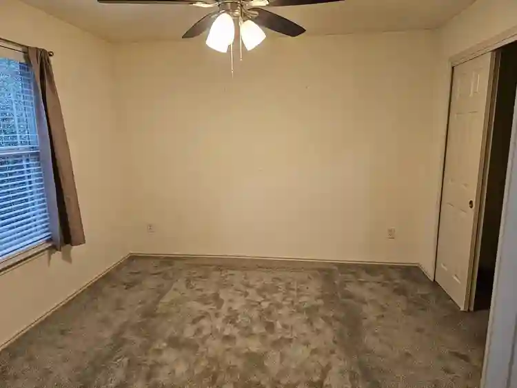 Room available in lovely house