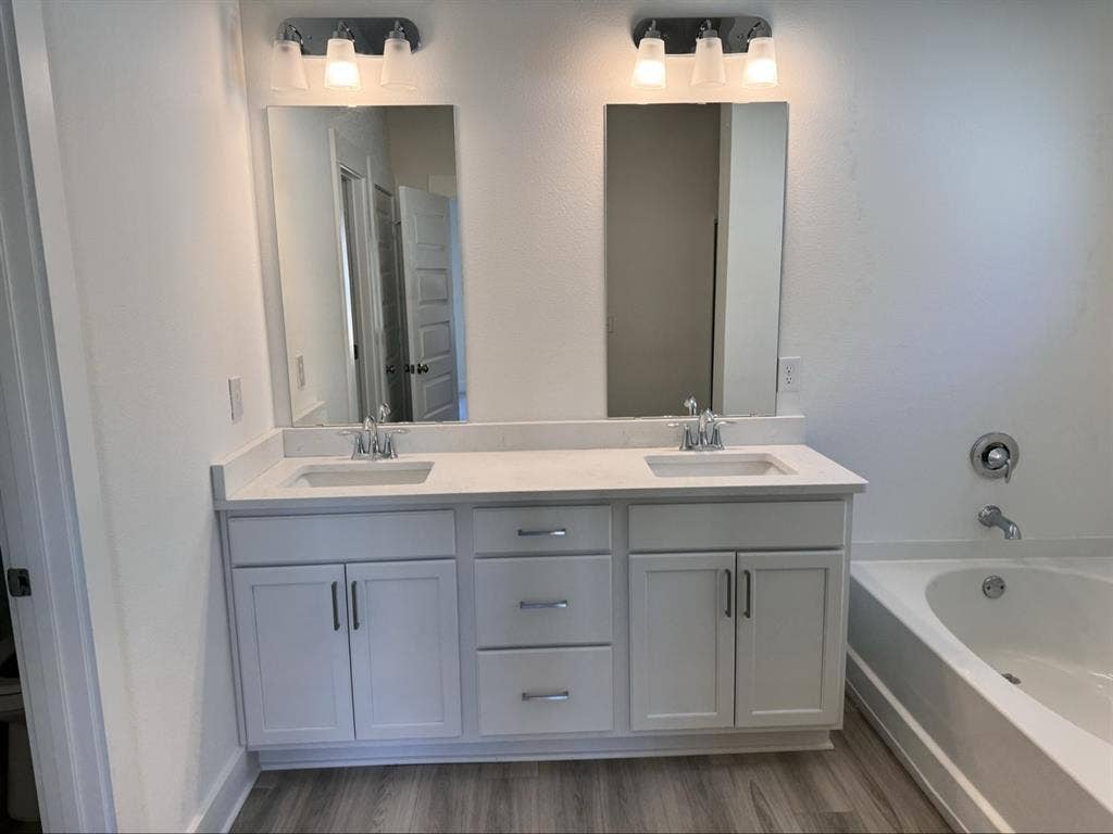 Master Room For Rent