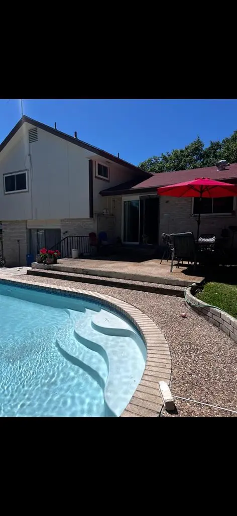 Room furnished rent female rent