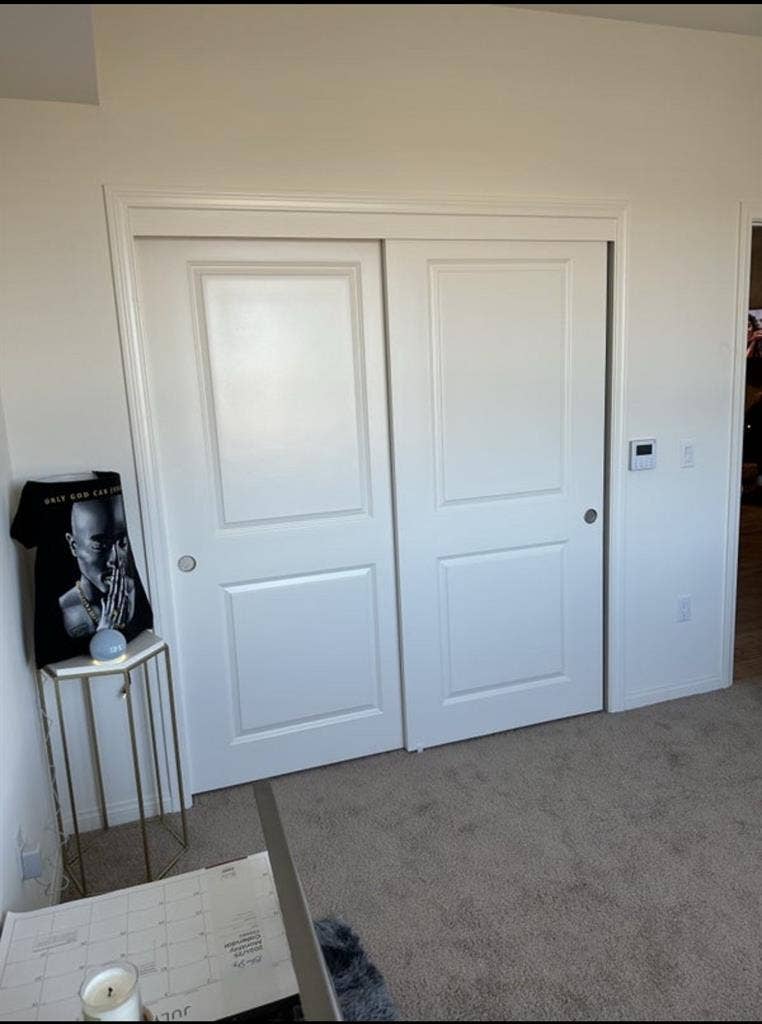 Share this 2 bed / bath luxury Apt.