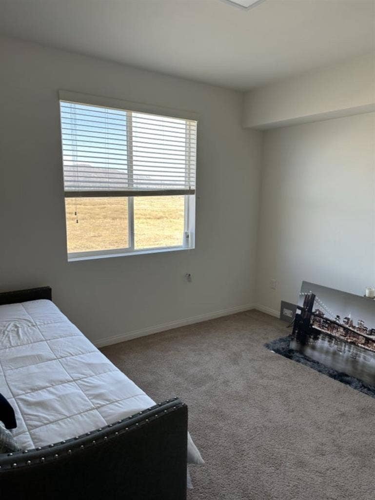 Share this 2 bed / bath luxury Apt.