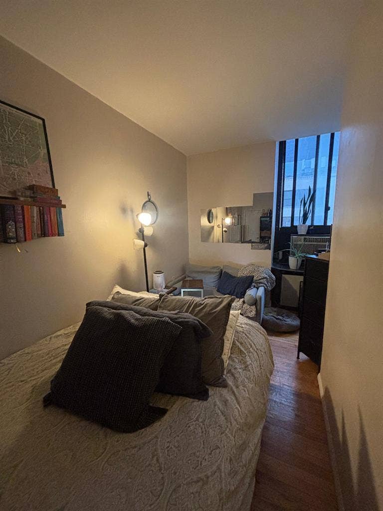 1 BR avail in  park ave/