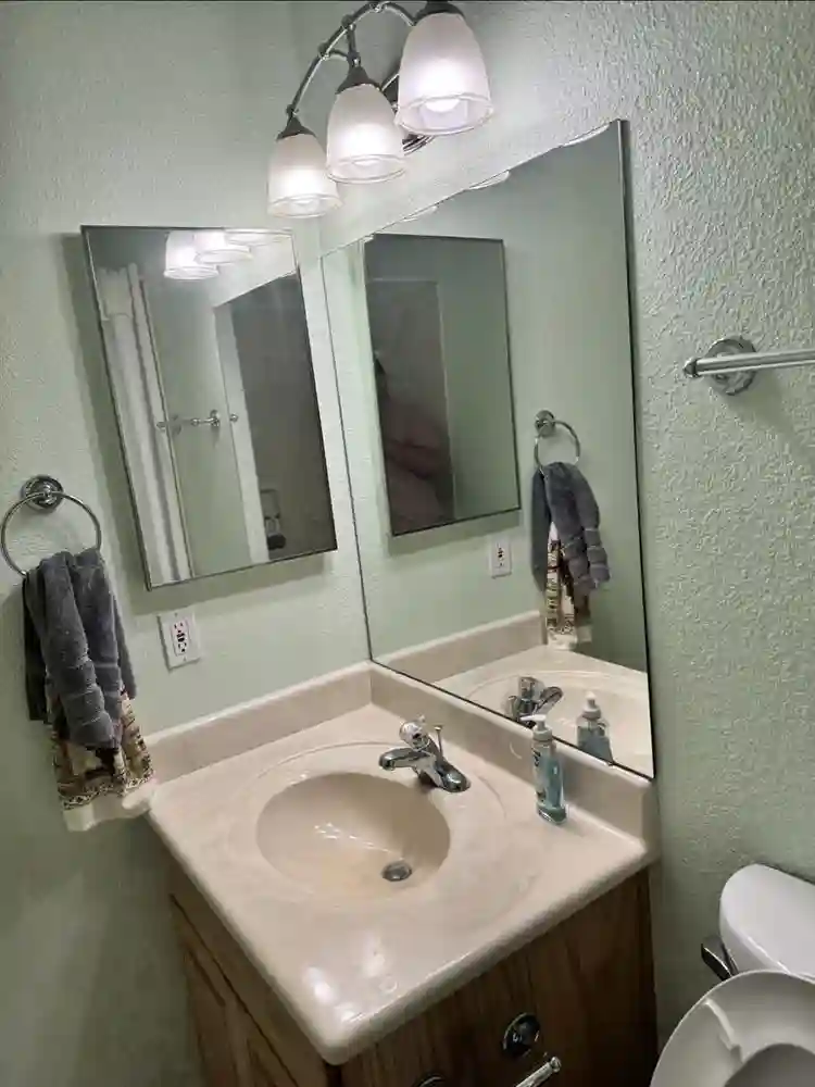 Room in quiet neighborhood