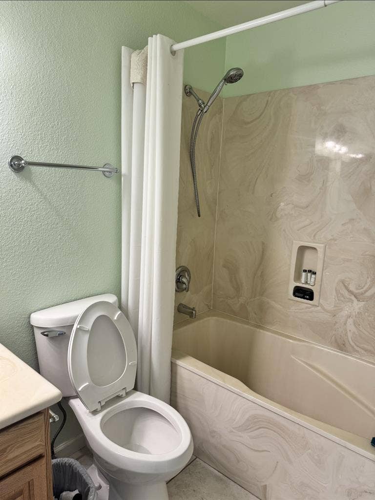 Room in quiet neighborhood