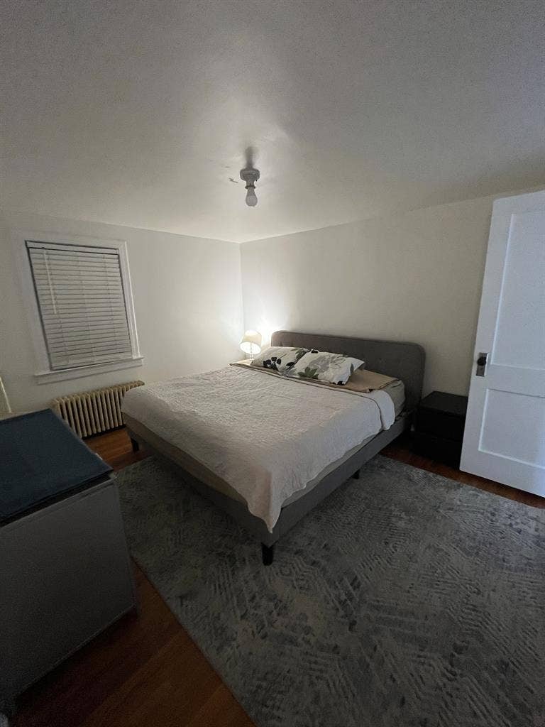 Private room for rent