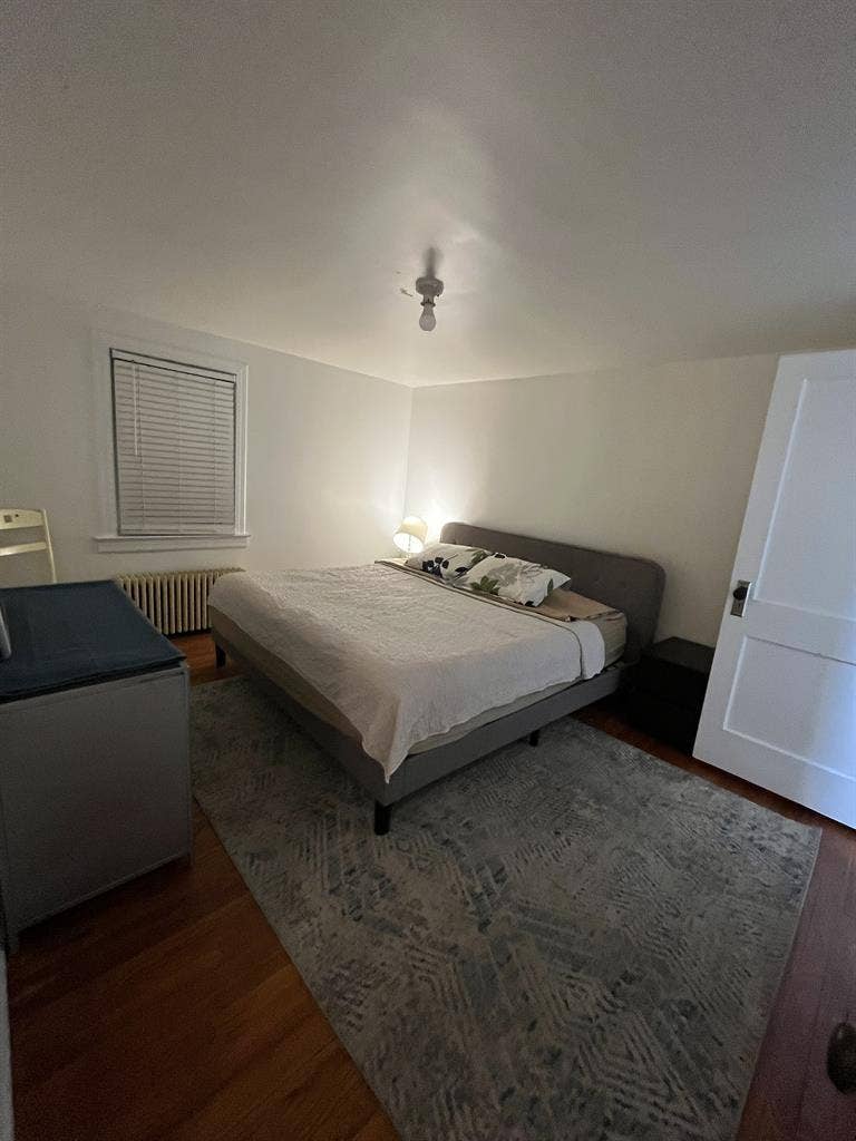 Private room for rent