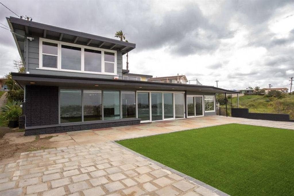 Roommate moving out due to work