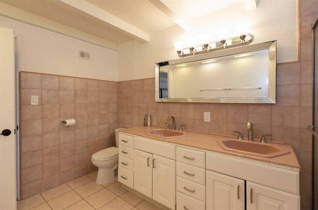 Roommate moving out due to work