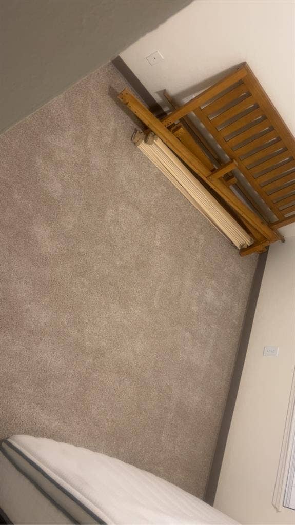 B Guest room available