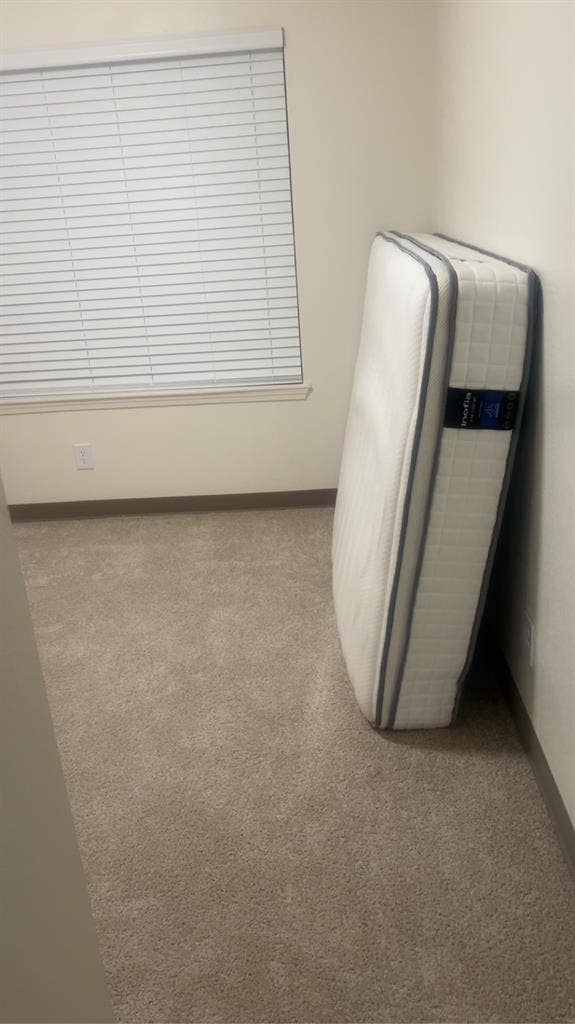 B Guest room available