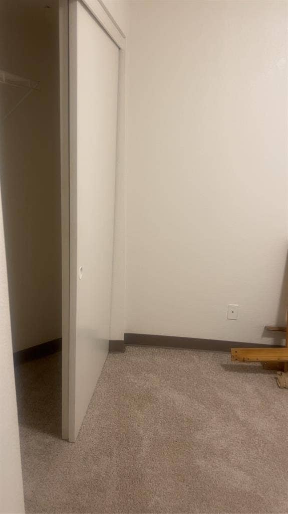 B Guest room available